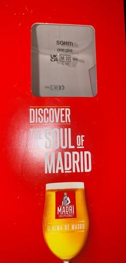 Madri Beer pint Glasses brand new