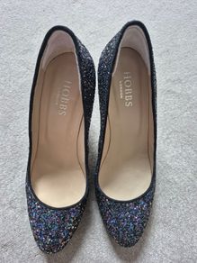Sparkley heels size 5 HOBBS