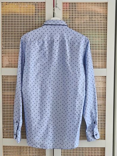 6th Sense Shirt Original M