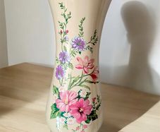 Beautiful Floral Vase 22cm