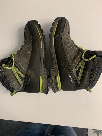 Kids Karrimor Hot Rock size UK5 walking boots