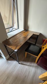 Desk / Computer Desk