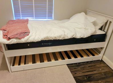 Single Trundle Bed for sale