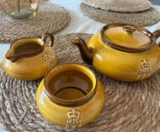 Vintage Davison Newman & Co Boston Tea Party 3-Piece Teapot Set
