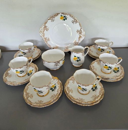 21 piece Tea Set