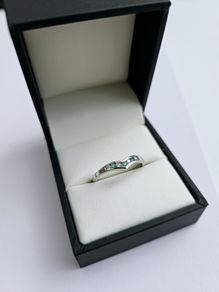 Brand New 9ct White Gold Emerald & Diamond Wishbone Ring