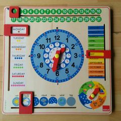Clock + calendar wooden board