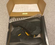 DeWalt safety boots