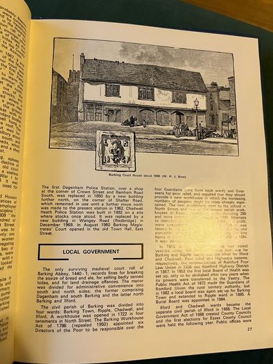 Vintage A Brief History of Barking and Dagenham book