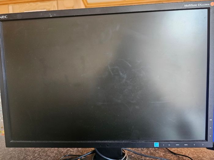 2x Monitors and Keyboard
