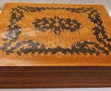 Sorrento Ware Jewellery/Cigar/Cigarette Box
