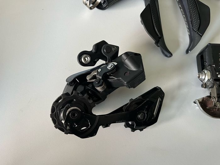 Ultegra Di2 8050