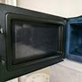 Samsung 800W Microwave Excellent Condition Cleaned and Fully working Image 3