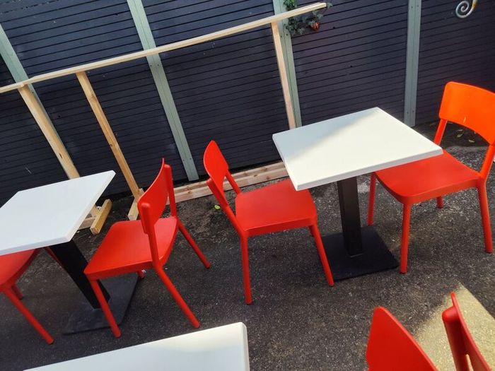 Cafe. Deli style seating