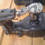 Singer 172K1 Industrial Leather Glove Sewing Machine Head Only Image 2