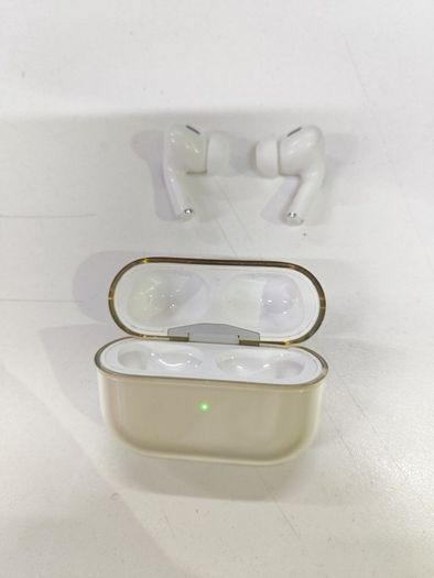 Earbuds