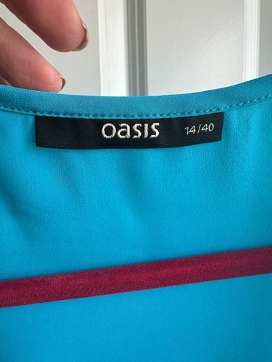 Oasis top