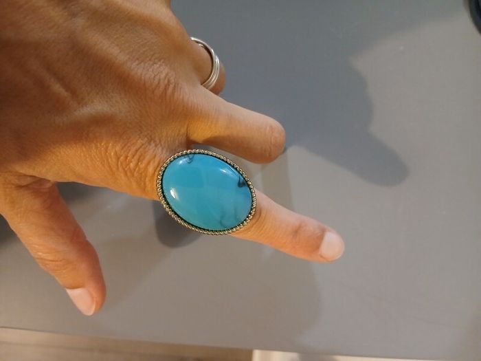 Stunning ring