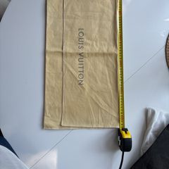 dust bag Louis Vuitton