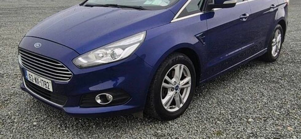 162 Ford Smax 2.0 150bhp