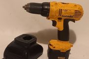DeWalt Cordless Drill Set