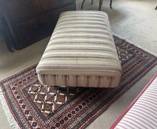 footstool /Ottoman