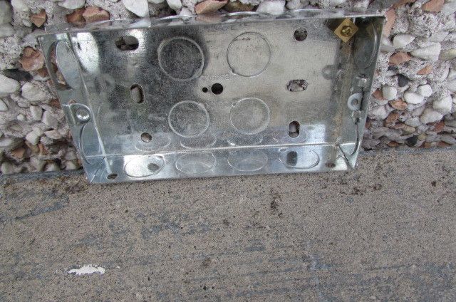 2 Gang Flush Metal Boxes x 20 for Sale