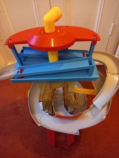 Paw patrol adventure bay rescue tower