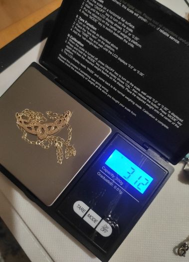 9ct gold Kinneys necklace