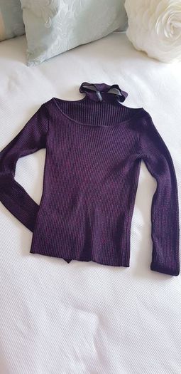 H&M Divided Jumper - Small
