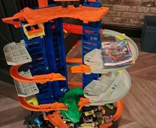 Hot Wheels Ultimate Garage