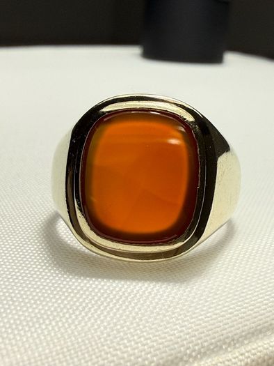 Vintage 8K Yellow Gold Signet Gents Ring Bezel set Carnelian