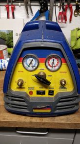 HVAC Refrigerant Recovery Set Up - Machine, pump, manifold and cylinder