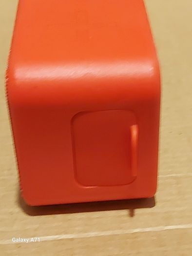 Blix 10 Bluetooth Speaker in perfect working order, Red