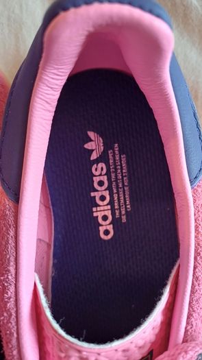 Adidas Originals Gazelle indoor trainers Pink & Black