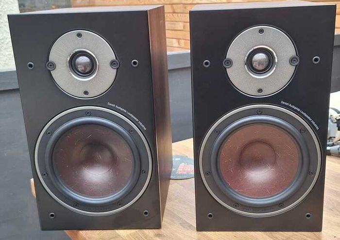 Dali Oberon 3 Speakers