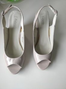 Shoes - Size 7
