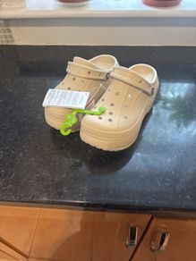 women crocs