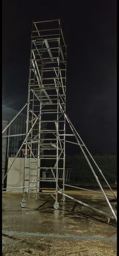 Aluminium scaffolding towers
