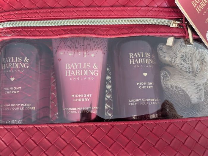 Baylis & Harding Limited Edition "Midnight Cherry" Luxury Vanity & Cosmetic Bag Set (Brand New)
