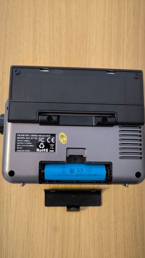 4-Band Portable Radio