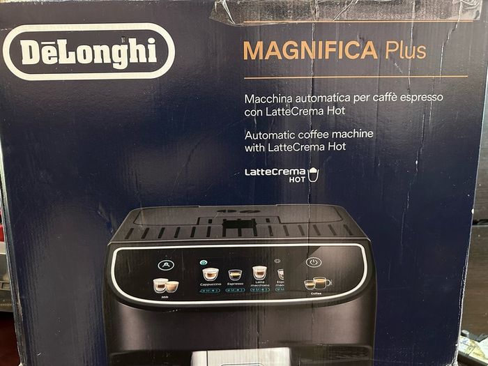 Delonghi Magnifica Plus coffe machine