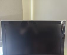 Classic Philips TV (32inch) + DVD Player Included