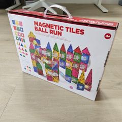 Magnetic Tiles Ball Run 125-Piece Set