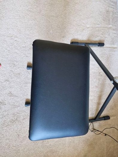 Yamaha PSR-E283 Bundle ( Keyboard ,Stand. Bench and Headphones)