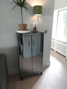 Smoked Mirrored Units