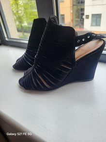 womens