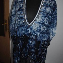 Oversize Holidays Top size UK14 EUR42 Postage included