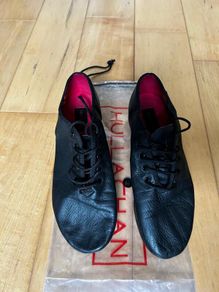 Boy reel irish dancing shoes size 6 1/2