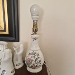 Aynsley pembroke table lamp